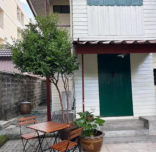 Ferienhaus Thairin House Old Town Bkk